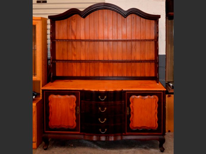 STINKWOOD & YELLOWWOOD 2-DOOR, 4-DRAWER WELSH DRESSER WITH BRASS HANDLES, 160 x 55 x 196cm