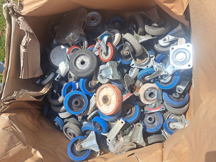 Assorted wheels' scrap