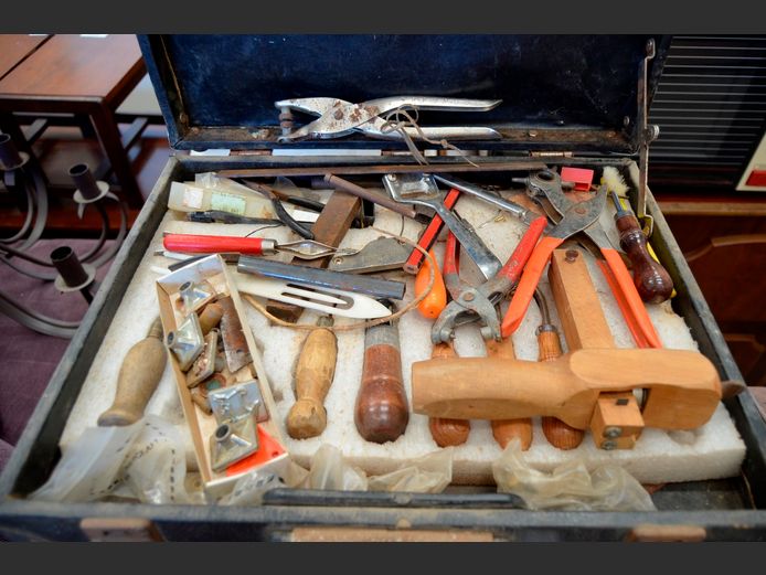 ASSORTED HAND TOOLS IN BLACK BRIEFCASE, 44 x 35 x 10cm