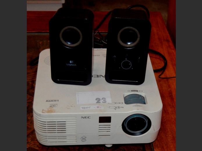 NEC PROJECTOR & COMPUTER SPEAKERS [Switches on, untested further, bulb life unknown]