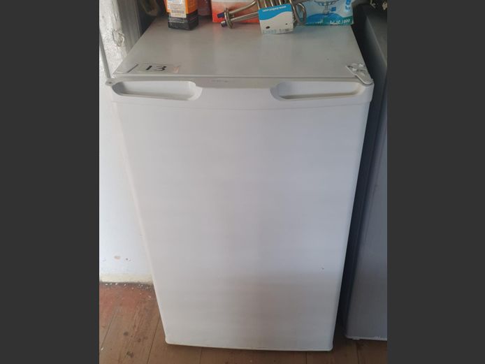 HISENSE BAR FRIDGE, 49 x 50 x 83cm