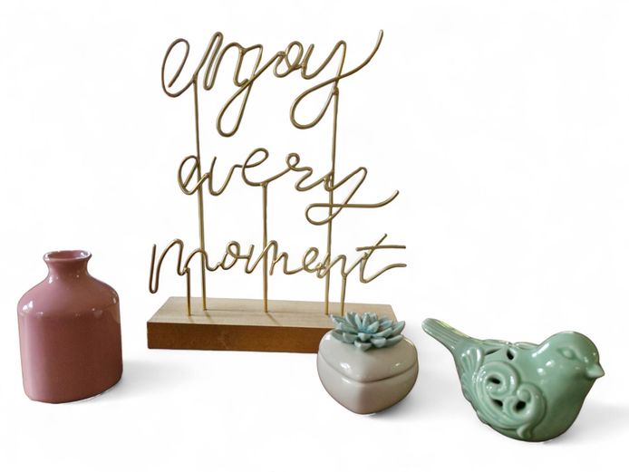 Collection of Home Décor Items