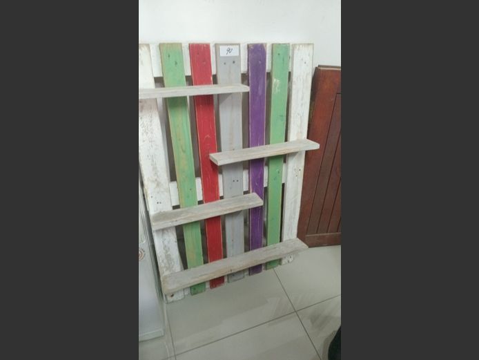 Wall shelf