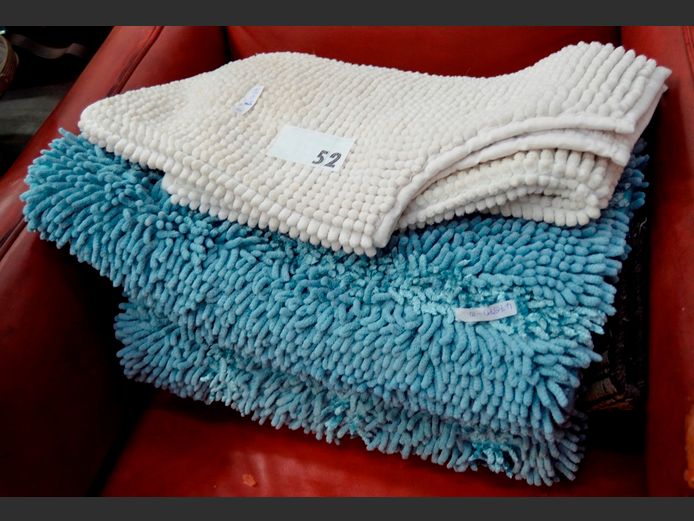 ASSORTED BATH MATS