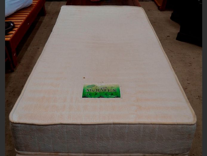 SINGLE MATTRESS