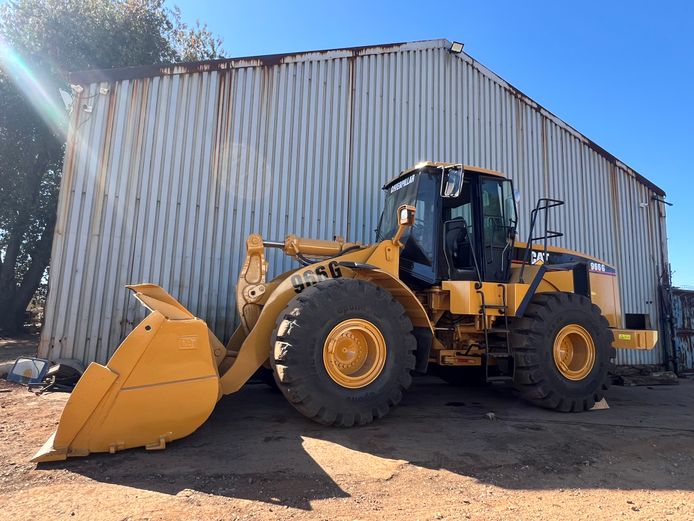 CAT 966G II Front End Loader 
