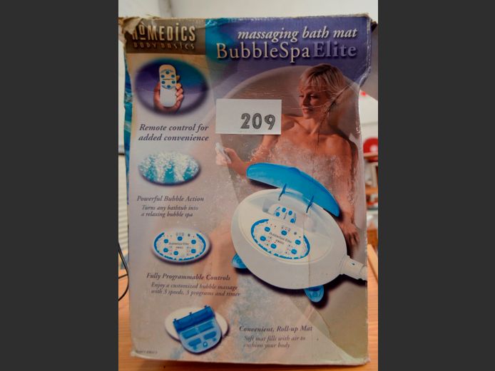 MASSAGING BATH MAT [Switches on, untested further]