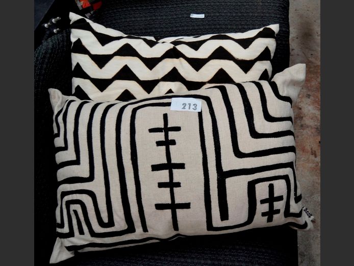 LOT OF 2: SCATTER CUSHIONS