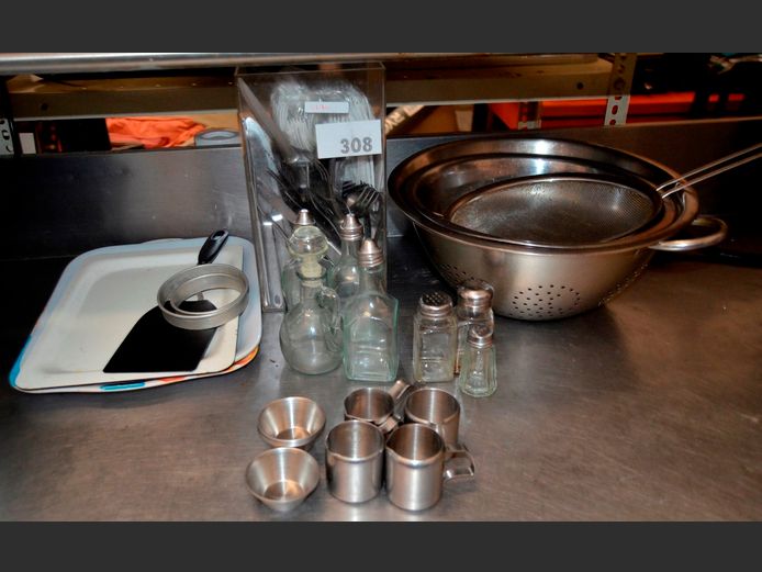 COLANDER, SIEVE, STAINLESS STEEL MIXING BOWLS, CUTLERY, etc