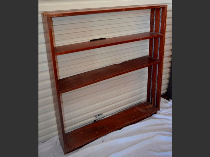 WOODEN ADJUSTABLE SHELF, 116 x 20 x 129cm [Scratched]