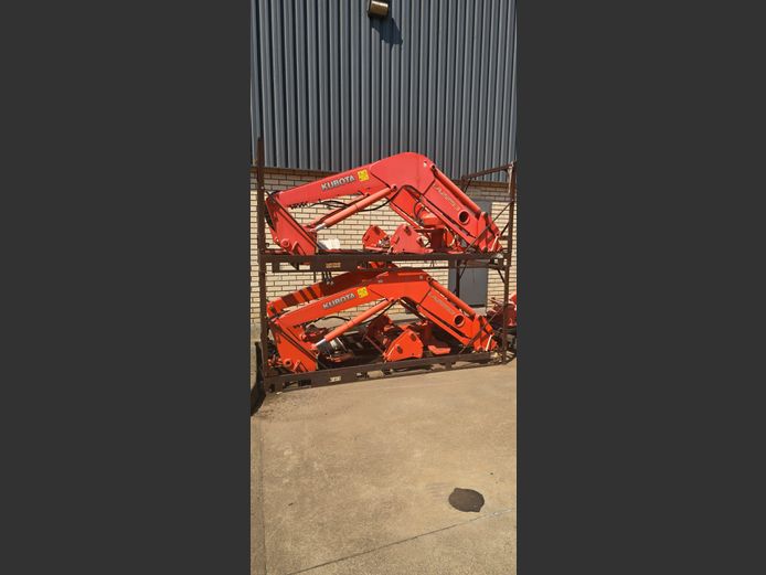 LA2253 Kubota front loader for 110-130hp tractor