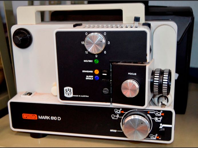 EUMIG MARK 610D VINTAGE PROJECTOR [Switches on, untested further]