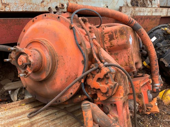 DUMP TRUCK TRANSMISSION HITACH