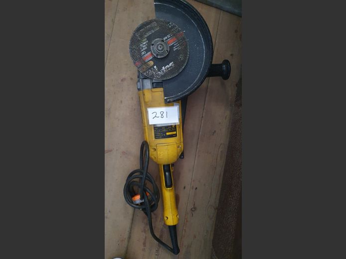 DEWALT ANGLE GRINDER