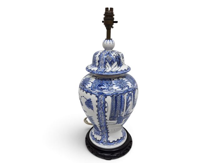 Vintage Blue & White Porcelain Ginger Jar Table Lamp