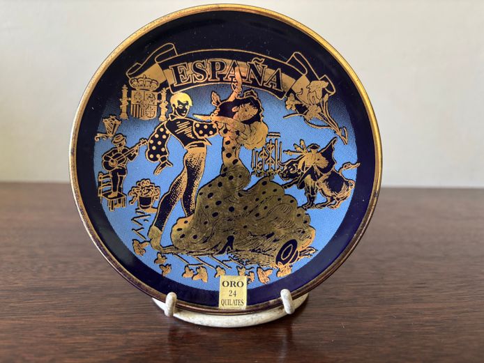Collectible Espana Plate with Stand 