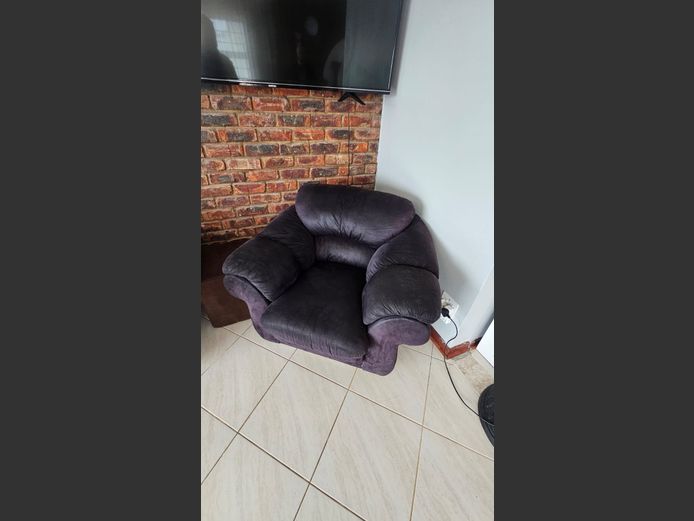 Lounge Suite ( 1, 2 and 3 seater )