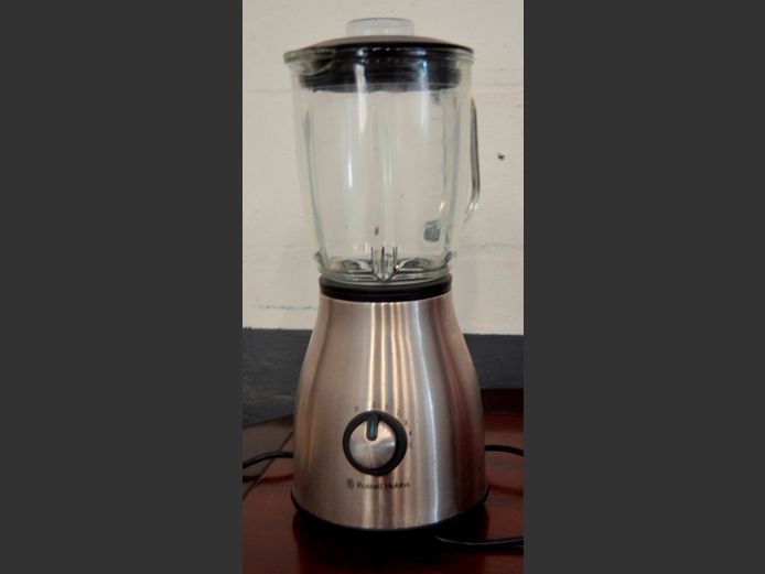 RUSSELL HOBBS BLENDER [Switches on, untested further]