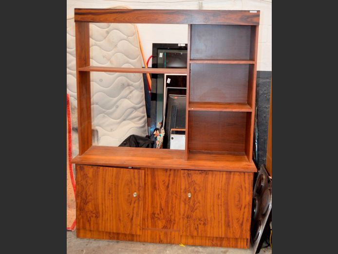 IMBUIA FOIL TV UNIT, 134 x 44 x 172cm