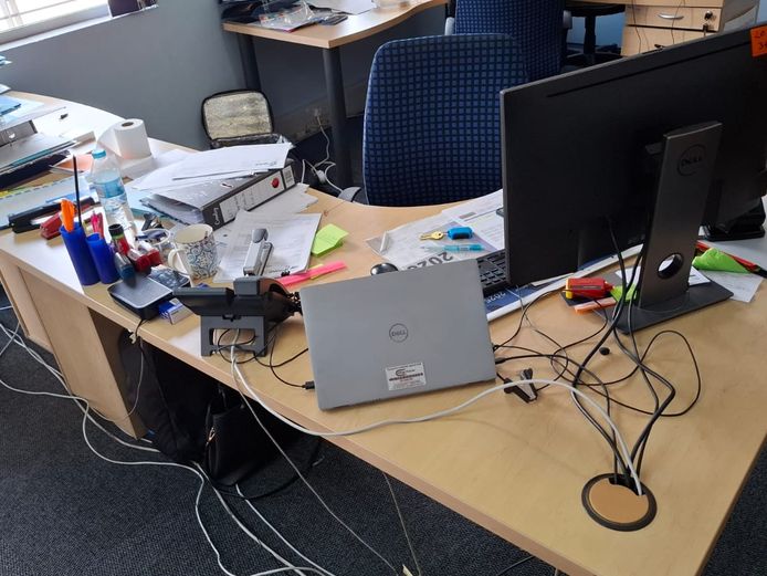 Desk and 1 chair only