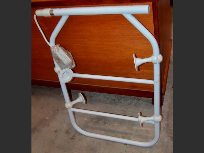 WHITE HEATED TOWEL RAIL, 79 x 52cm [Untested]