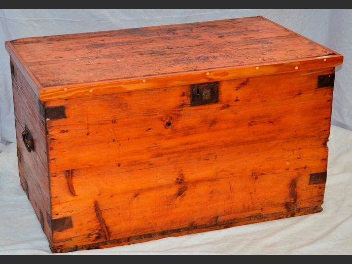 OREGON PINE KIST, 99 x 60 x 57cm