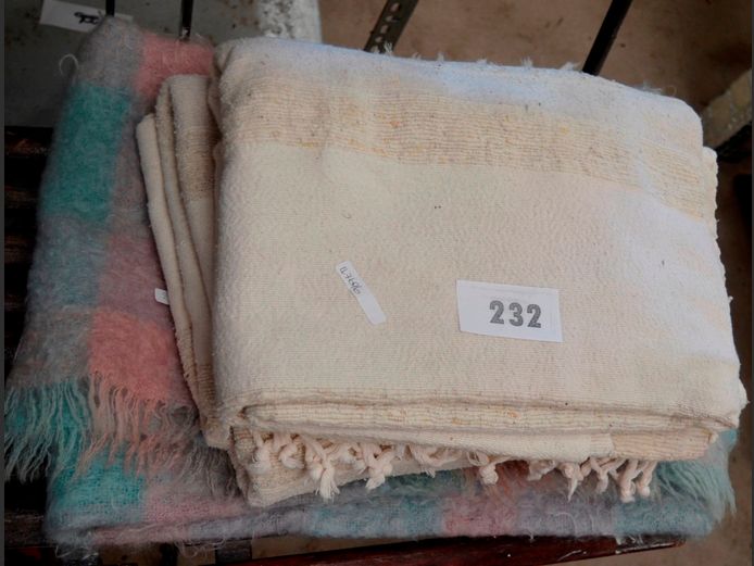 LOT: 2 x BEIGE THROWS & A MOHAIR MULTI-COLOURED KNEE BLANKET