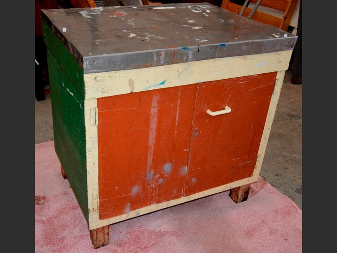 STAINLESS STEEL TOP 2-DOOR WORK TABLE, 92 x 68 x 91cm