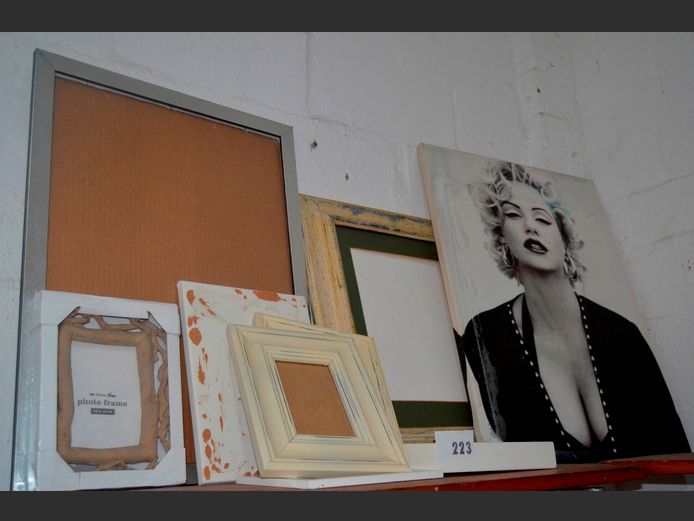 MARILYN MONROE PHOTOGRAPHIC PRINT ON CANVAS, PHOTO FRAMES, etc
