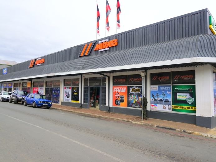 RETAIL BUILDING IN BARBERTON