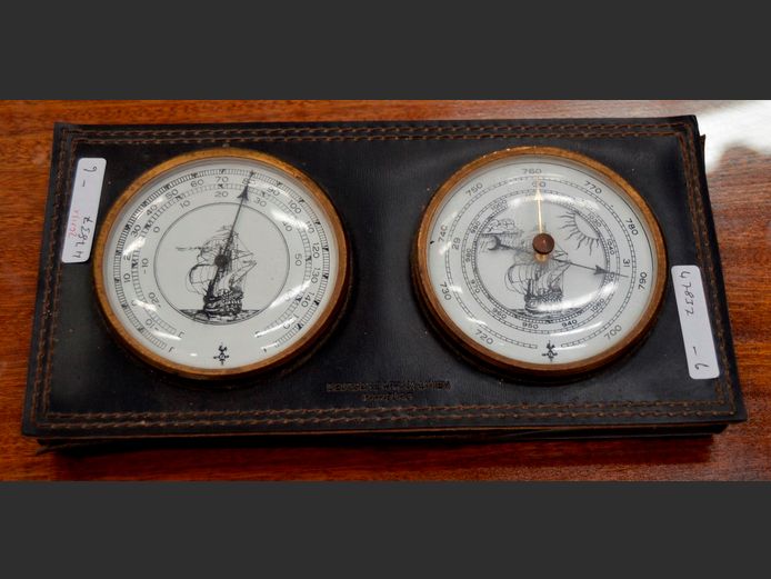 VINTAGE SHIP'S BAROMETER SET, 26 x 13cm