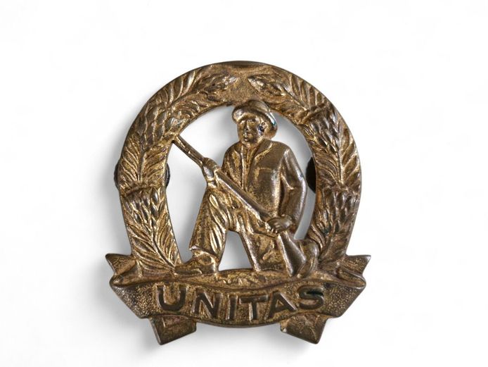 South African Commando "UNITAS" Cap Badge