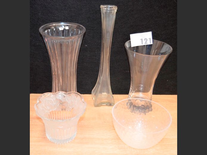 LOT OF 4: GLASS VASES