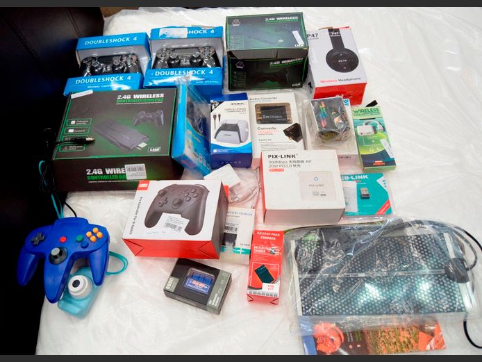VARIOUS GAMING CONTROLLERS, etc [Untested]