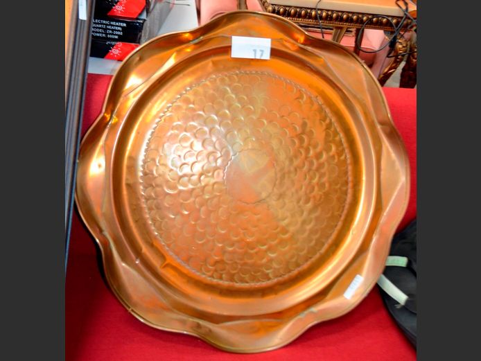 LARGE COPPER WALL PLATE, 58cm Diameter
