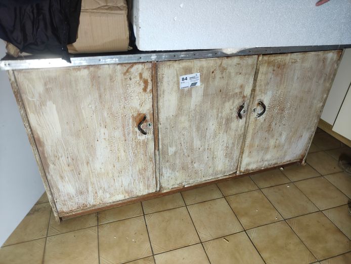 3 DOOR CABINET