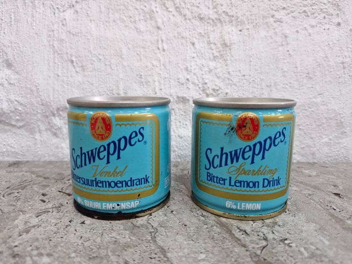 Collectible Vintage Schweppes 175ml Cans – Rare Bilingual Soda Memorabilia