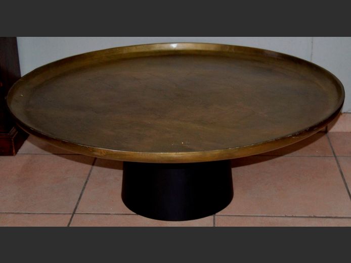 GILT PAINTED ALUMINIUM TOP COFFEE TABLE ON BLACK METAL BASE, 101cm Diameter x 38cm High