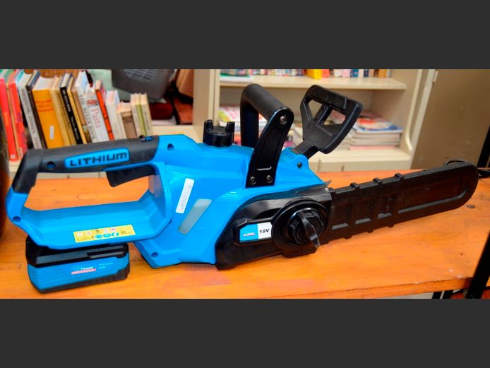 T-TRADE PRO 18V CHAINSAW [Switches on, untested further]