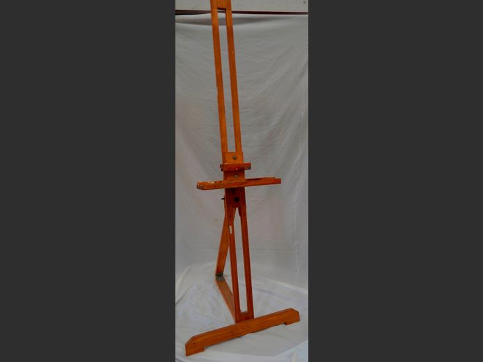 PINE ARTIST'S EASEL, 201cm High