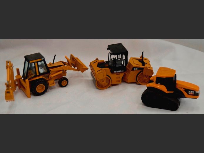 CAT MODEL EARTHMOVING EQUIPMENT: DIGGER LOADER, COMPACT ROLLER & CRAWLER TRACTOR