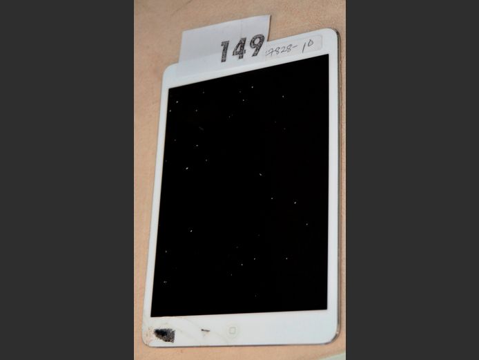 APPLE iPAD [Untested, No charger, iCloud status unknown, Damaged]