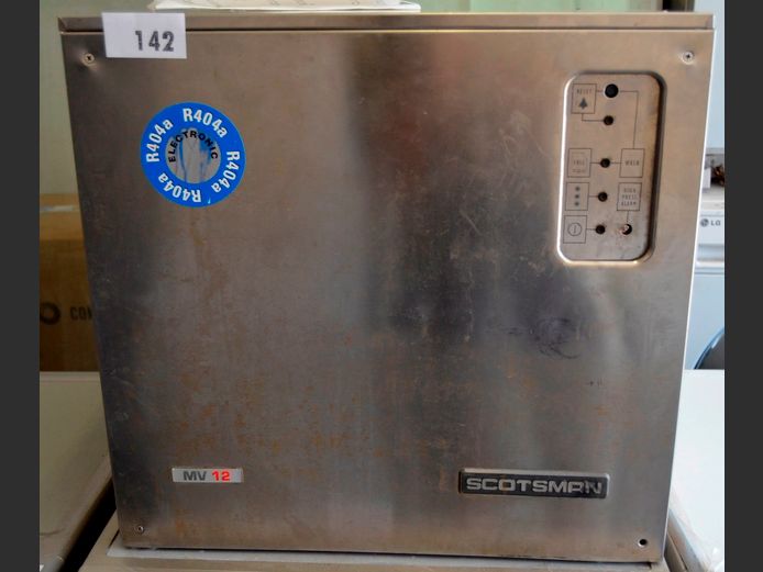 SCOTSMAN MV12 ICE MAKER [Switches on, Untested further]