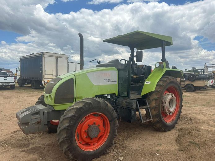 Claas Celtis 455 farming 4x4 tractor