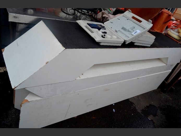 LOT: 2 x WTW PH330 METERS IN CASE [Faulty], STAGE COMPONENTS, etc