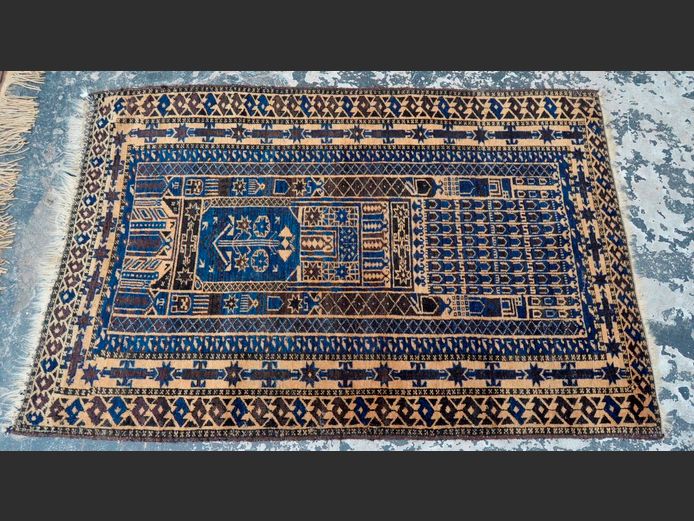 BLUE, BEIGE & BLACK PERSIAN RUG, 135 x 90cm