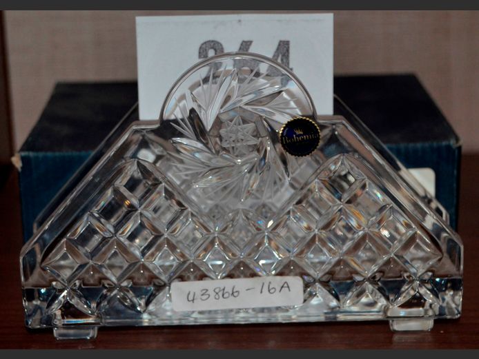 BOHEMIA CRYSTAL NAPKIN HOLDER
