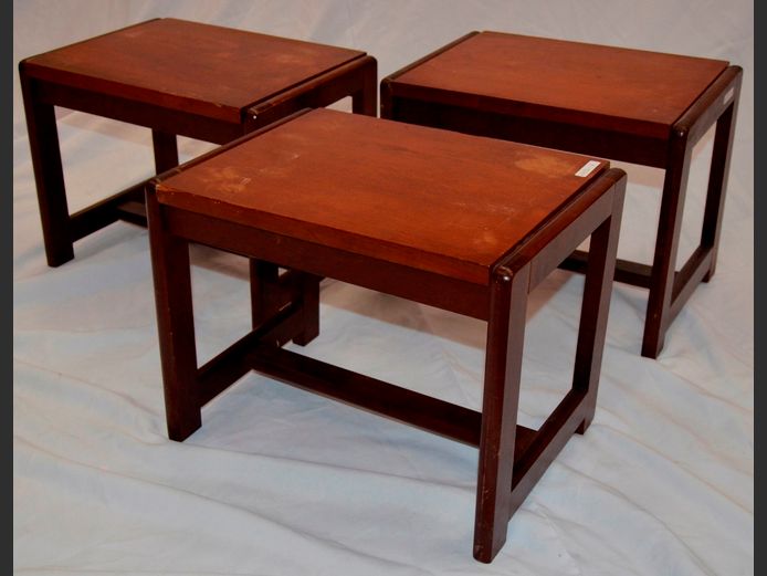 SET OF 3 MID-CENTURY MODERN IMBUIA SIDE TABLES, 40 x 28 x 31cm