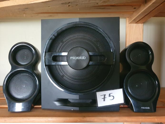 MICROLAB BLUETOOTH MULTIMEDIA SPEAKER SET