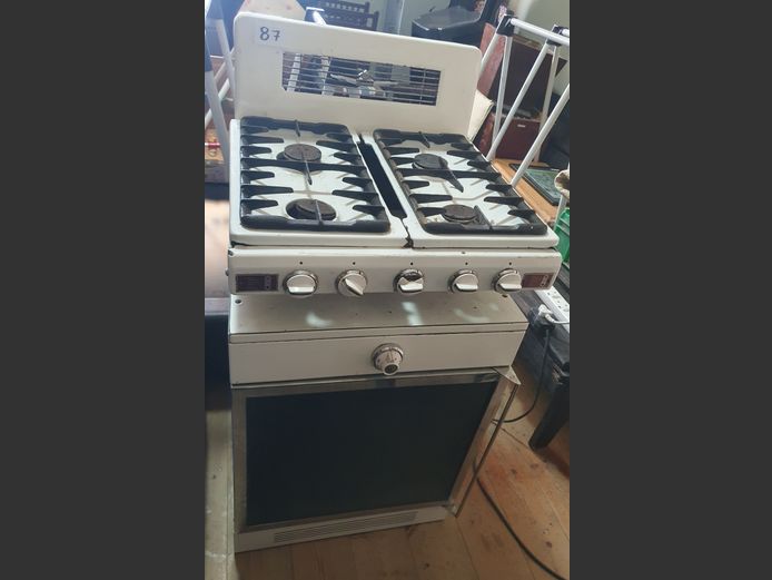 VINTAGE ESSE COMMANDO ENAMEL 5-BURNER GAS STOVE